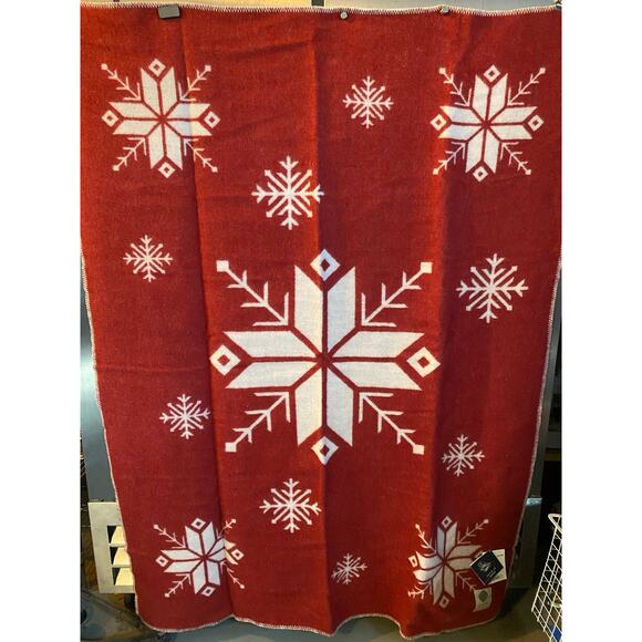 The Icelandic Store Lopi Red Frostrose Blanket 100% Wool NWT - Picture 1 of 6
